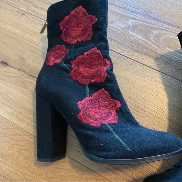 LF Rose Embroidered Boots - Picture 3 of 7